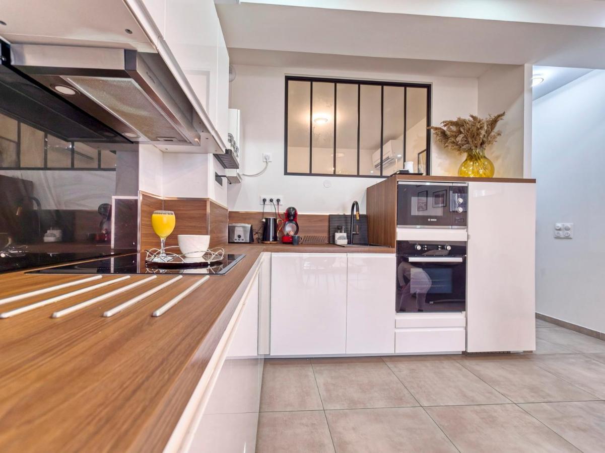 City Vibes, Indoor Parking, Breakfast & Air Conditioning 尼斯 外观 照片