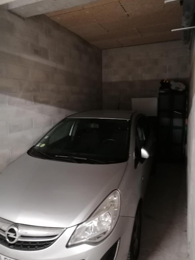 City Vibes, Indoor Parking, Breakfast & Air Conditioning 尼斯 外观 照片